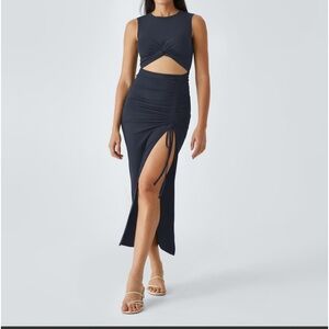 Round neck twisted cut out ruched drawstring split hem bodycon maxi dress